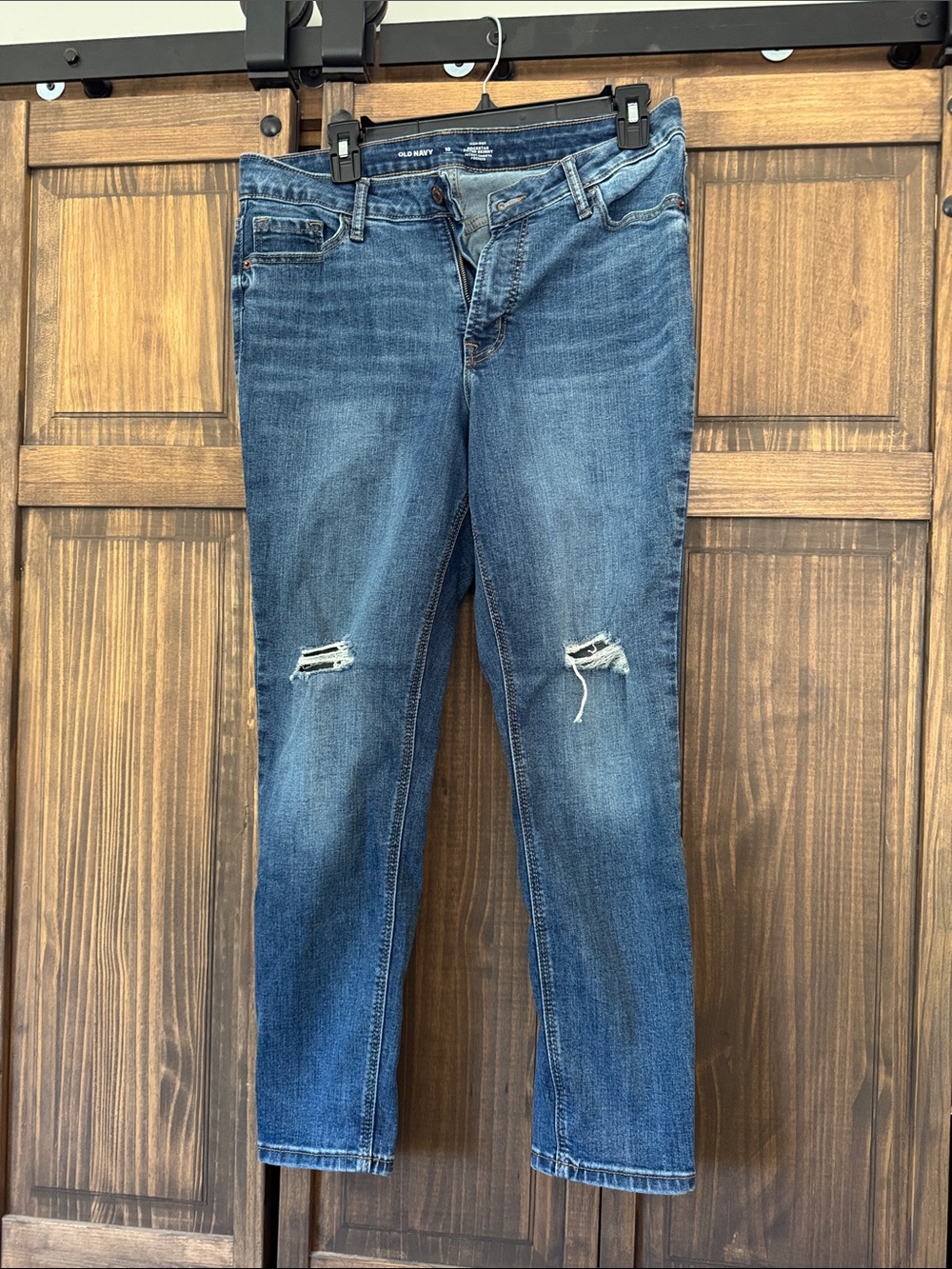 Old Navy Women’s Blue Skinny Jeans with Knee Distressing